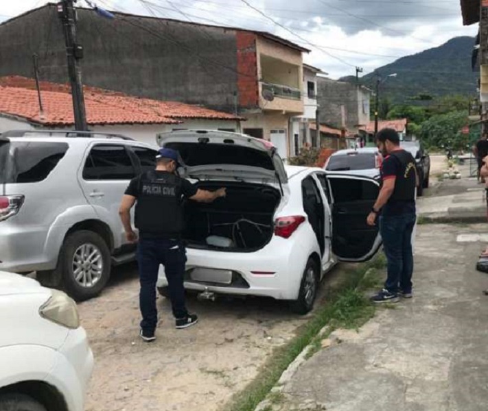 Polícia Civil prende homem suspeito de praticar roubos no Sertão