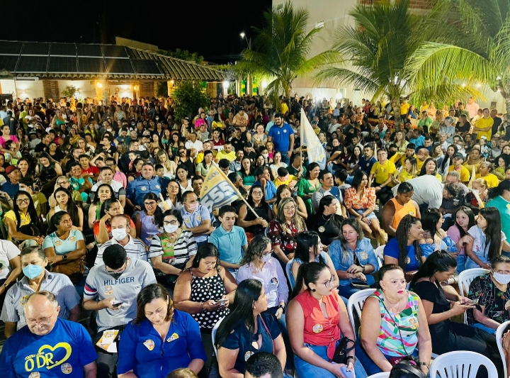 TV Monólitos Quixadaenses prestigiam em grande número o lançamento das